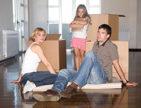 Moving boxes and student storage in Ardleighgreen